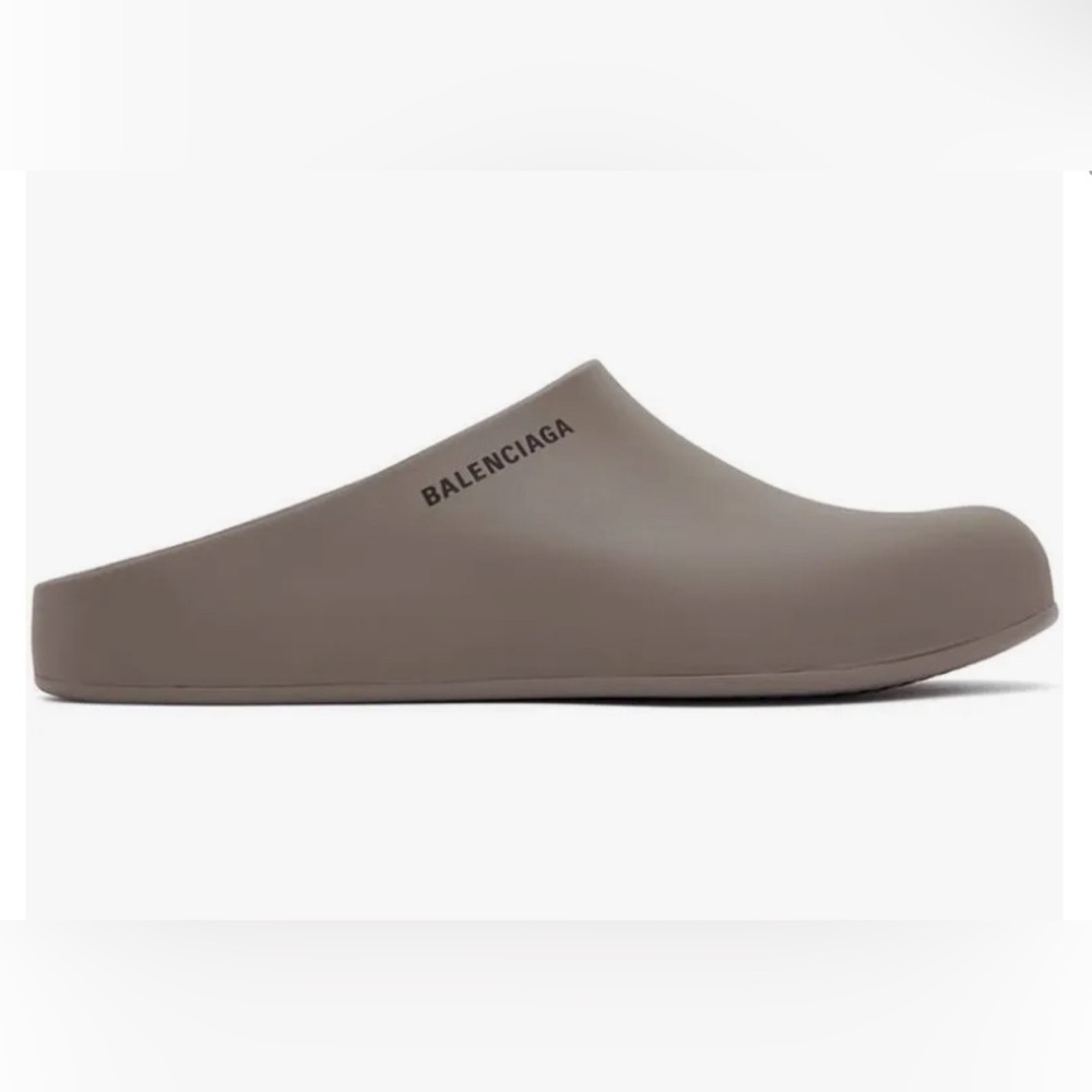 New never used Balenciaga Pool Closed Slides grey size 40
